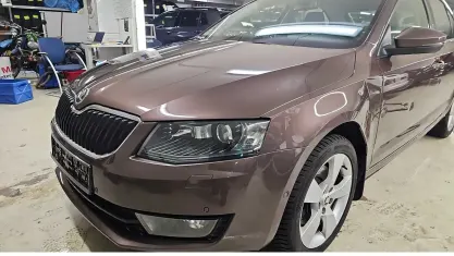Używany Skoda Octavia Elegance 179 KM (131 kW) 2015 Brązowy Kombi