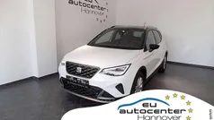 "candy" weiss Gebraucht 2022 Seat Arona FR SUV | 19.980 € (Fairer Preis)