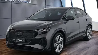 Second-hand Audi Q4 e-tron S-Line 150 kW (204 CP) 2022 SUV