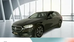 Grau Gebraucht 2023 Mercedes E220 Avantgarde Limousine | 42.980 € (Superpreis)