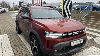 Gebraucht Dacia Duster Journey 143 PS (105 kW) 2025 Terracottabraun (braun) SUV