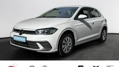 Weiß Gebraucht 2022 VW Polo Life Limousine | 15.990 € (Fairer Preis)