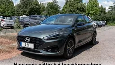 Grün Neu 2024 Hyundai i30 Advantage Limousine | 24.740 € (Guter Preis)