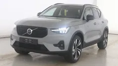 Grau Gebraucht 2024 Volvo XC40 Ultra SUV | 39.690 € (Fairer Preis)