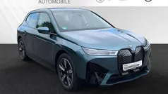 Blau Gebraucht 2024 BMW iX Sport Line SUV | 56.800 € (Fairer Preis)