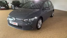 Grau Gebraucht 2020 VW Golf VIII Life Limousine | 19.690 € (Fairer Preis)