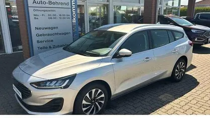Polarsilber metallic Gebraucht 2023 Ford Focus Titanium Kombi | 18.845 € (Guter Preis)