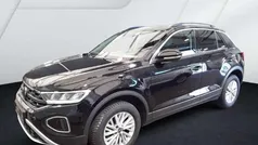 Gebraucht 2024 VW T-Roc Life SUV | 23.908 € (Fairer Preis)