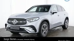 Hightechsilber Gebraucht 2024 Mercedes GLC200 AMG SUV | 56.990 € (Fairer Preis)