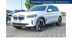 Weiß Gebraucht 2021 BMW iX3 Sport Line SUV | 36.495 € (Fairer Preis)
