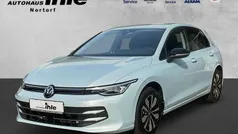 Crystal ice blue metallic Gebraucht 2024 VW Golf VIII Goal Limousine | 30.980 € (Superpreis)