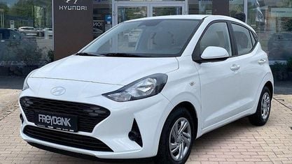 Gebraucht Hyundai i10 Select 63 PS (46 kW) 2025 Atlas white Kleinwagen