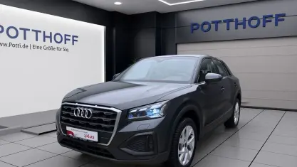 Gebraucht Audi Q2 Comfort 150 PS (110 kW) 2025 Manhattangrau metallic SUV