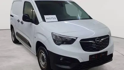 Gebraucht Opel Combo 102 PS (75 kW) 2024 Van