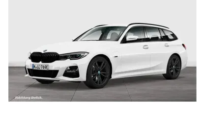 Gebraucht BMW 330 M Sport 184 PS (135 kW) 2022 Alcantara/sensateckombinatio Kombi