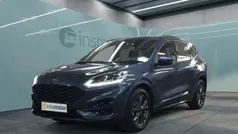 Blau Gebraucht 2024 Ford Kuga ST-Line SUV | 30.650 € (Guter Preis)