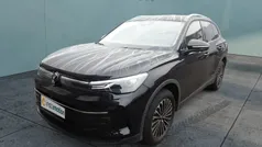 Schwarz Gebraucht 2024 VW Tiguan Life SUV | 37.555 € (Fairer Preis)