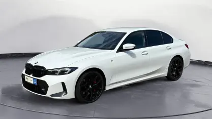 Gebraucht BMW 320 M Sport 190 PS (139 kW) 2025 Alpinweiß uni Limousine