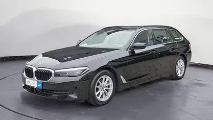 Gebraucht BMW 520 190 PS (139 kW) 2023 Schwarz Kombi