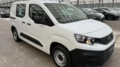Gebraucht 2021 Peugeot Partner Premium Van / Kleinbus | 14.890 € (Guter Preis)