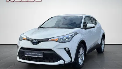 Gebraucht Toyota C-HR 122 PS (89 kW) 2023 Schneeweiß SUV