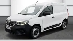 Mineralweiß Gebraucht 2022 Renault Kangoo Komfort Van / Kleinbus | 17.495 €