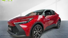 Karminarot metallic / dach schwarz (rot) Neu 2025 Toyota C-HR Team SUV | 35.980 € (Fairer Preis)