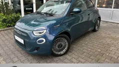Grün (ozean grün) Gebraucht 2021 Fiat 500e Passion Cabrio | 17.850 € (Fairer Preis)