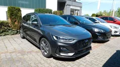 Grau Neu 2025 Ford Focus ST-Line X Limousine | 29.900 € (Fairer Preis)
