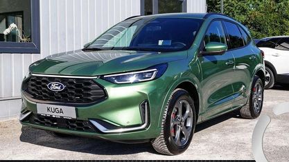 Usata Ford Kuga ST-Line X 243 CV (178 kW) 2025 Verde SUV