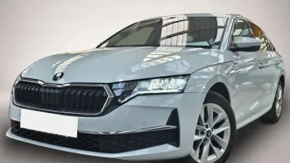 Gebraucht Skoda Octavia 150 PS (110 kW) 2025 Weiß Kombi