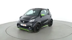 Schwarz Gebraucht 2016 Smart ForTwo Cabrio Basis Cabrio | 15.640 € (Fairer Preis)