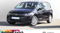 Schwarz Gebraucht 2024 VW Touran Comfortline Van / Kleinbus | 32.890 € (Fairer Preis)