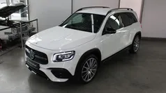 Weiß , polarweiß Gebraucht 2021 Mercedes GLB250 AMG SUV | 40.790 € (Fairer Preis)