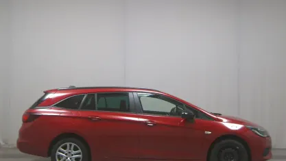 Gebraucht Opel Astra Edition 110 PS (80 kW) 2022 Rot Kombi