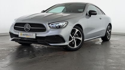 Gebraucht Mercedes E200 Avantgarde 211 PS (155 kW) 2021 Hightech silber Coupé