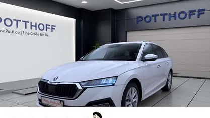 Gebraucht 2023 Skoda Octavia Style Kombi | 21.221 € (Guter Preis)