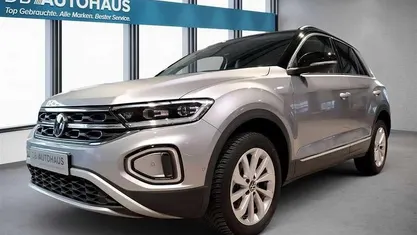 Gebraucht VW T-Roc Style 150 PS (110 kW) 2024 Silber SUV