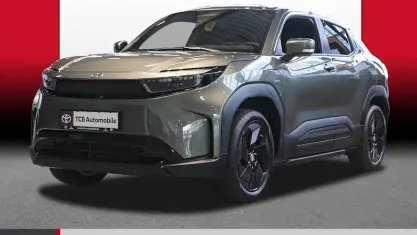 Neu Toyota Urban Cruiser 127 kW (174 PS) 2026 Land breeze green SUV