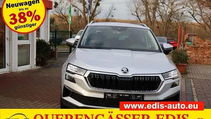 Reflex silber Neu 2025 Skoda Karoq Selection SUV | 34.990 € (Fairer Preis)