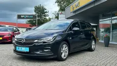 Karbonschw graphitschw midnigh Gebraucht 2016 Opel Astra Dynamic Kombi | 12.690 € (Teuer)