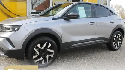Gebraucht Opel Mokka Edition 131 PS (96 kW) 2025 Kontrast grau (metallic) SUV