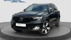 Onyx black (schwarz) Gebraucht 2022 Volvo XC40 Core SUV | 29.440 € (Fairer Preis)