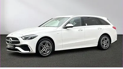 Gebraucht Mercedes C300e AMG 313 PS (230 kW) 2025 Polarweiß uni Kombi