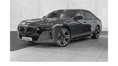Grau Gebraucht 2023 BMW M760e M Sport Limousine | 117.170 € (Fairer Preis)