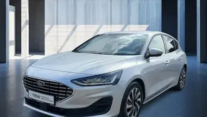 Gebraucht Ford Focus Titanium X 115 PS (84 kW) 2023 Silber Kombi