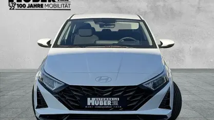Ny Hyundai i20 Trend 101 HK (74 kW) 2025 Hvid Sedan