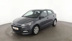 Grau Gebraucht 2017 Hyundai i20 Trend Limousine | 11.550 € (Fairer Preis)