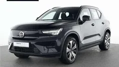 Black solid (stone) / solid Gebraucht 2022 Volvo XC40 Plus SUV | 29.990 € (Fairer Preis)