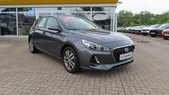 Microngrau Gebraucht 2018 Hyundai i30 Limousine | 14.590 €